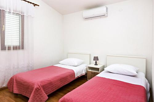 Apartments with parking space Stupin Celine, Rogoznica - 23812