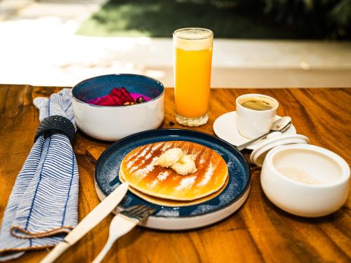 Mad på pensionatet eller i nærheden