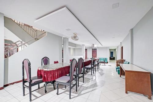 Гостиная зона в Hotel O Wisma Kuta Karang Baru