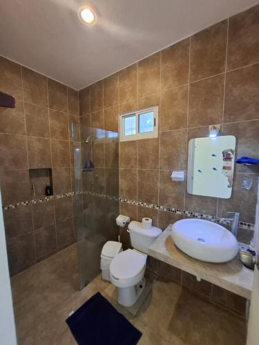 Ένα μπάνιο στο Arca Del Abuelo