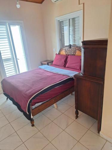 Big house near sea, shared swimming pool