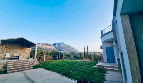 Γενική θέα στο βουνό ή θέα στο βουνό από  αυτή η βίλα
