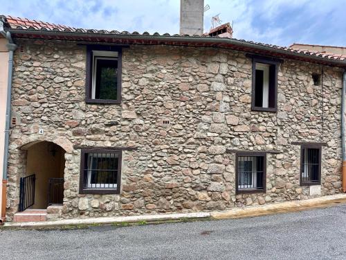 Maison de village en pierre