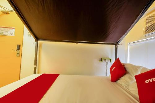 Gallery image of Spot On Junction Hostel in Manila