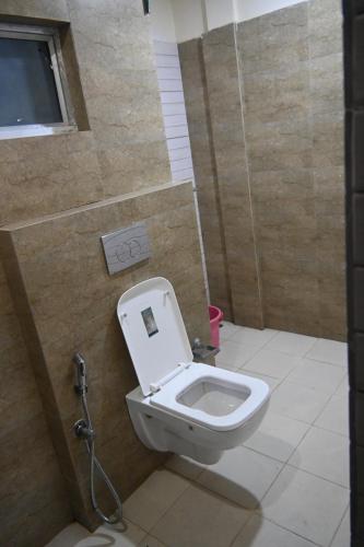Bilik mandi di hotel nanda