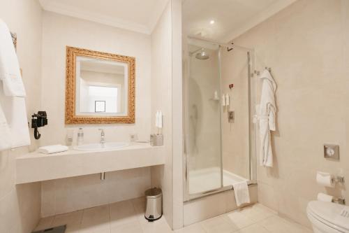 Koupelna v ubytování Grand Hotel Yerevan - Small Luxury Hotels of the World
