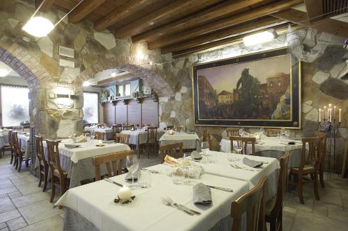 Hotel Forte del 48にあるレストランまたは飲食店