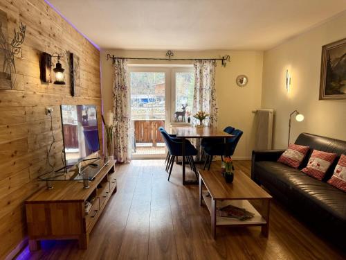 Posedenie v ubytovaní Alpenlodge, Ferienwohnung 5