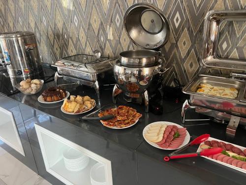 Jídlo v hotelu nebo okolí