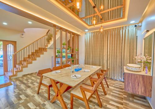 Imagen de la galería de Vihani's Western Clouds Ooty by VOYE HOMES, en Ooty