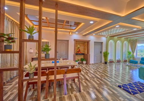 Imagen de la galería de Vihani's Western Clouds Ooty by VOYE HOMES, en Ooty