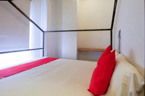Gallery image of Spot On Junction Hostel in Manila