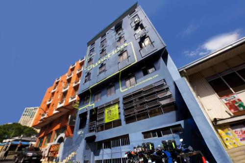 Gallery image of Spot On Junction Hostel in Manila