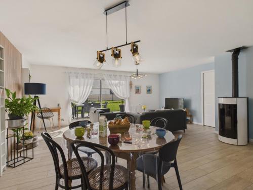 Η κουζίνα ή μικρή κουζίνα στο Erquy - Maison moderne avec jardin ensoleillé
