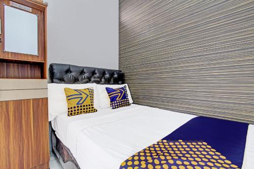 Gallery image of OYO Life 91523 Kenari Guesthouse in Kudus