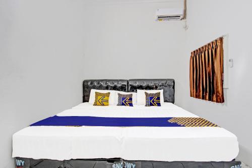 Gallery image of OYO Life 91523 Kenari Guesthouse in Kudus