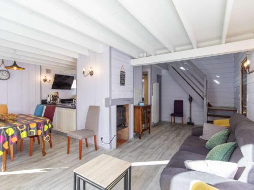 Appartement T3 avec petite terrasse, 2 chambres, parking à Cauterets - FR-1-401-313