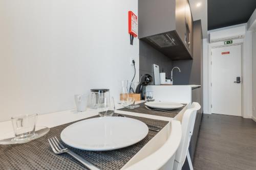 Dapur atau dapur kecil di Avenida Concept Studios