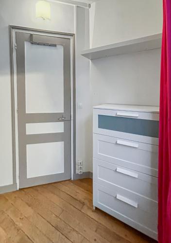 Gambar di galeri bagi Central et chaleureux, Wifi et Cuisine équipée di Bois-Colombes