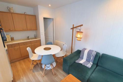 Lovely flat close to the beach