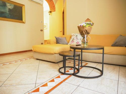 Wonderful downtown apartment-HD NETFLIX, KING-SIZE BED, two minutes' walk from metro photo 17