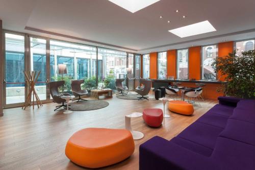 Posedenie v ubytovaní Best Western Plus Executive Hotel and Suites