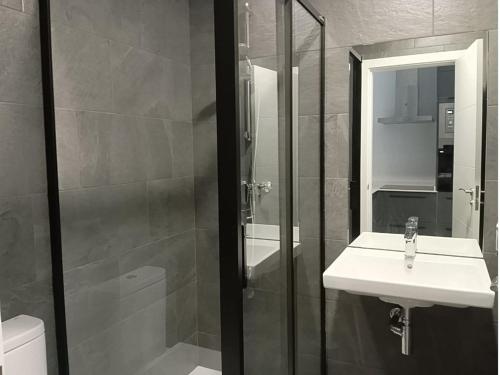 Ένα μπάνιο στο Loft Vilagarcía 3000