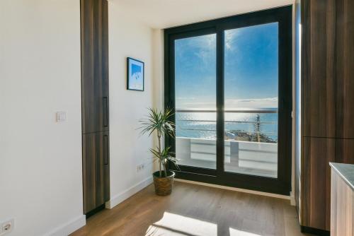 Stunning seaviews close to beach