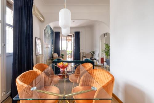 Elegant Penthouse with Terrace