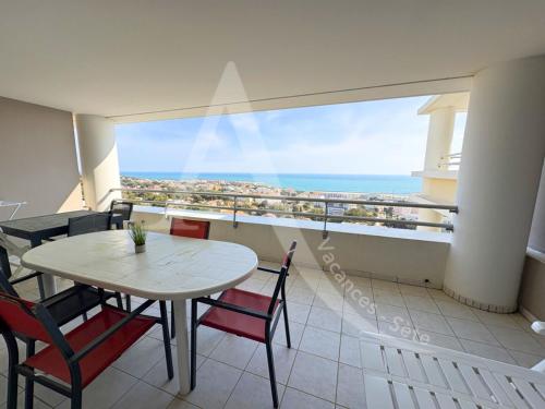 2 CHAMBRES, PKG, LARGE TERRASSE, PISCINE, VUE PANORAMIQUE MER