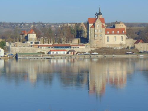 a town on the shore of a large body of water at RosenSuite SGH in Sangerhausen