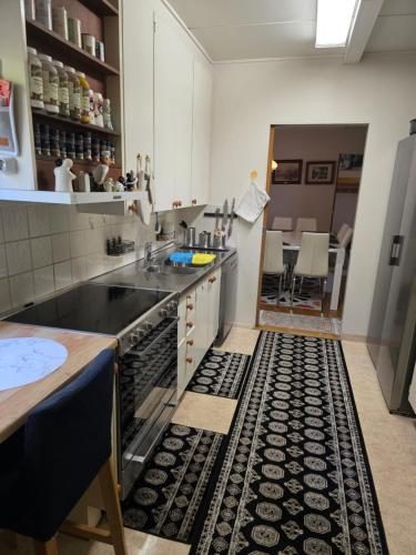Η κουζίνα ή μικρή κουζίνα στο Miramar2 Mariehamn Åland