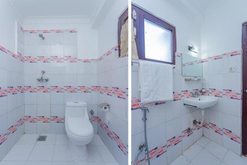 Un baño de OYO 797 Hotel Aakansh