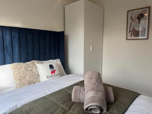 StayVa MCR -Stylish 3Bdr by Etihad and Co-op Live photo 16