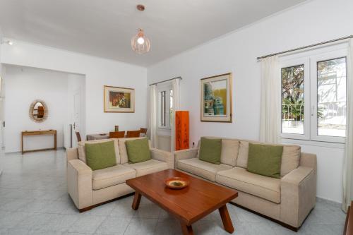 Gallery image of Uncle John's House with View in Tripití