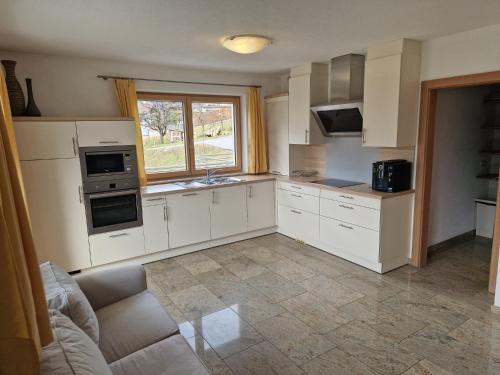 Una cocina o zona de cocina en Chalet Schiestl