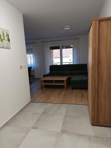 Ruang duduk di ORCHIDEA PREMIUM Apartment