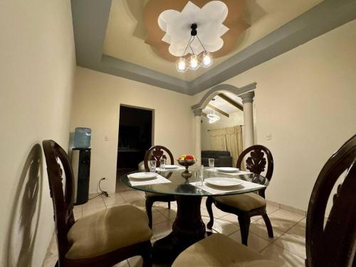 Гостиная зона в Exclusive Platinum House 2HA