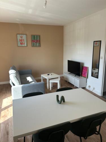 F4 lumineux proche Gare et centre ville