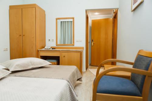 Hypnos Skg Room 102