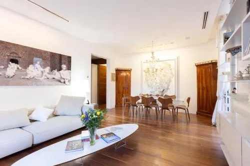 L'Home a Montecarlo 3 bedrooms near train station port photo 1