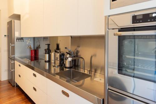 L'Home a Montecarlo 3 bedrooms near train station port photo 10