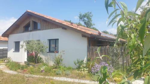 Charmante maison en bois