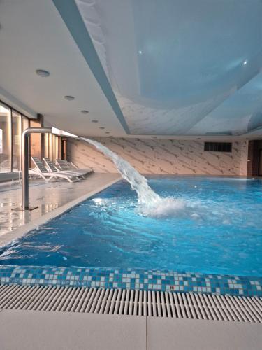 Hồ bơi trong/gần Blue Sky Apartment & SPA Dziwnów