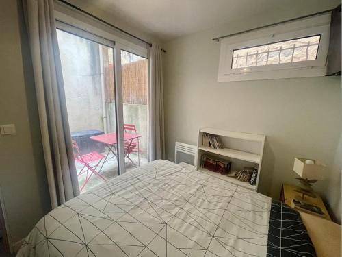 Photo de la galerie de l'établissement Charmant Appartement Centre Ville avec terrasse, à Bordeaux