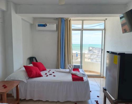 Ένα ή περισσότερα κρεβάτια σε δωμάτιο στο HOTEL PAL-MAR