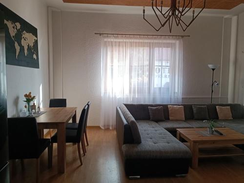 Ruang duduk di All you need in Decin III-7 bed ap- cycling trail