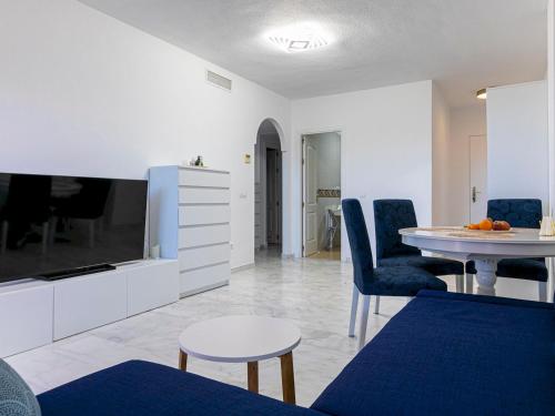 Relaxing Marbella Apartment with Pool - Pass the Keys