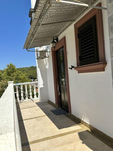 Μπαλκόνι ή βεράντα στο Apartments and Room Villa Makaj