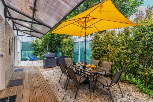 Central Cascais Terrace Apartment